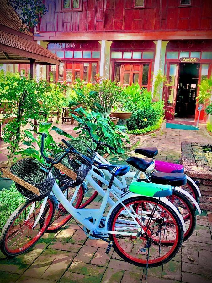 Baan Lhang Wangh บ้านหลังวัง Phitsanulok Eksteriør bilde